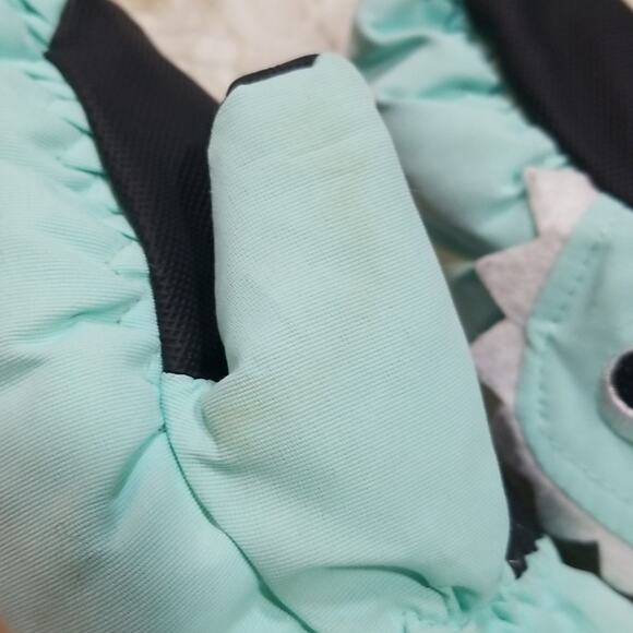 Wonder Nation Light Blue Shark Mittens for Toddler - Picture 3 of 4